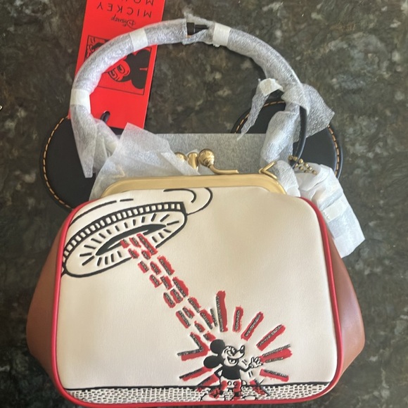 NWT! Coach Disney KH LE Kisslock 4 set - Picture 2 of 12